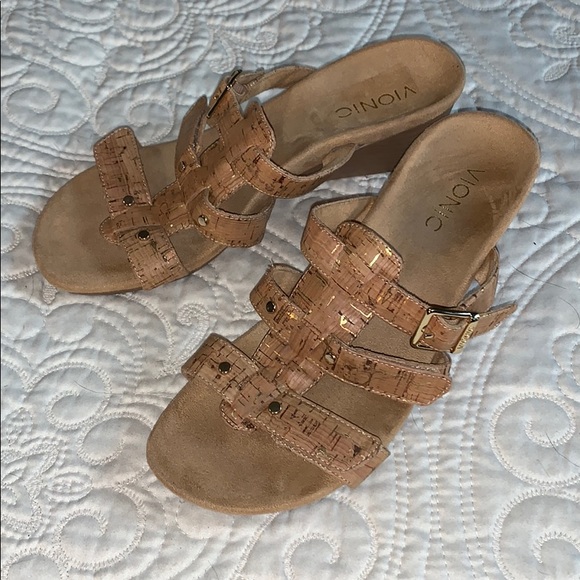 Vionic Wedge Sandals Size 8 NWOT - Picture 2 of 7
